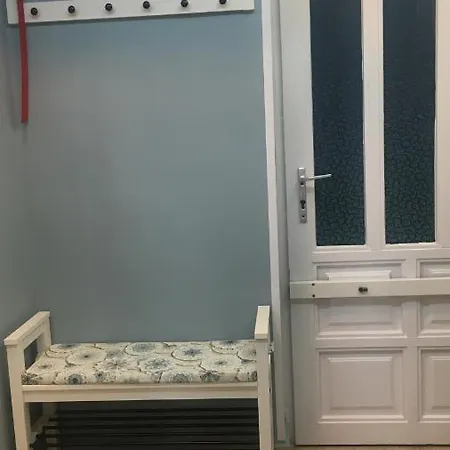 Pu-ma Apartment