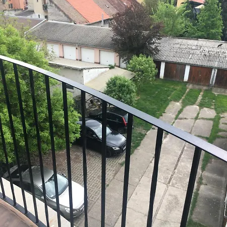 Pu-ma Apartment